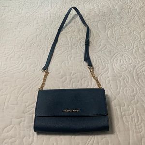 Michael Kirs crossbody. Navy blue